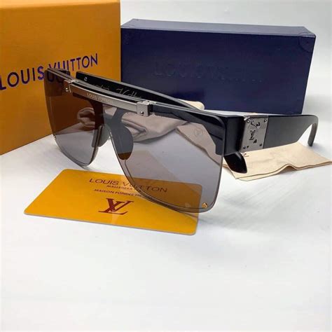 lunette louis vuitton homme millionnaire prix|Lunettes de soleil 1.1 Millionaires S00 .